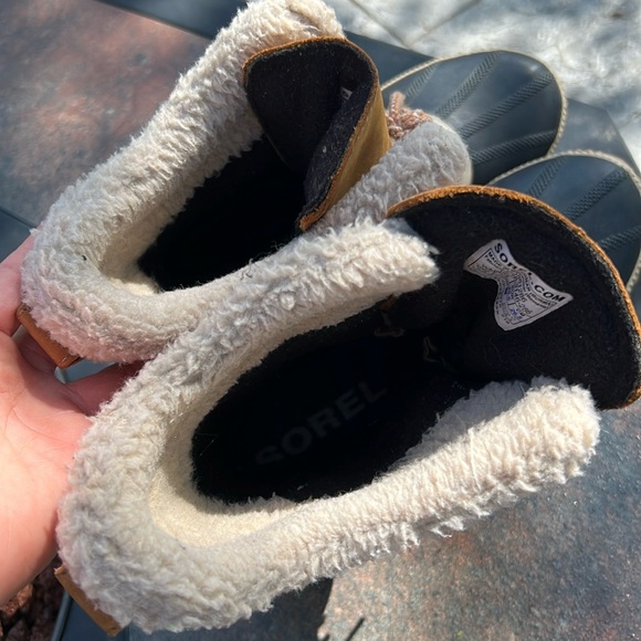 SOREL WATERPROOF WINTER BOOTS - Picture 7 of 12